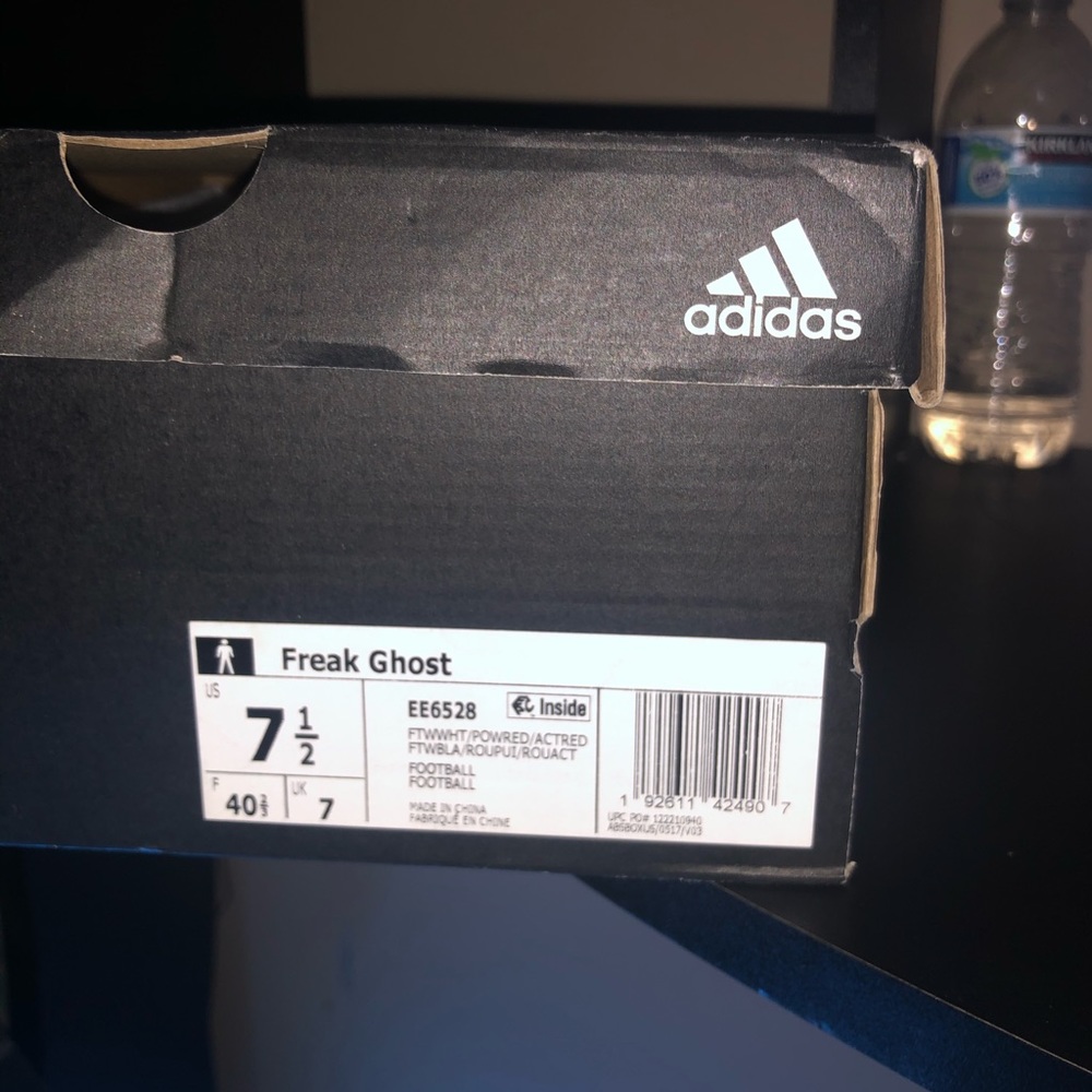 Football shoes
